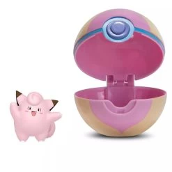 Pokemon Clefairy + Heal Ball Clip 'N' Go Figurine Set